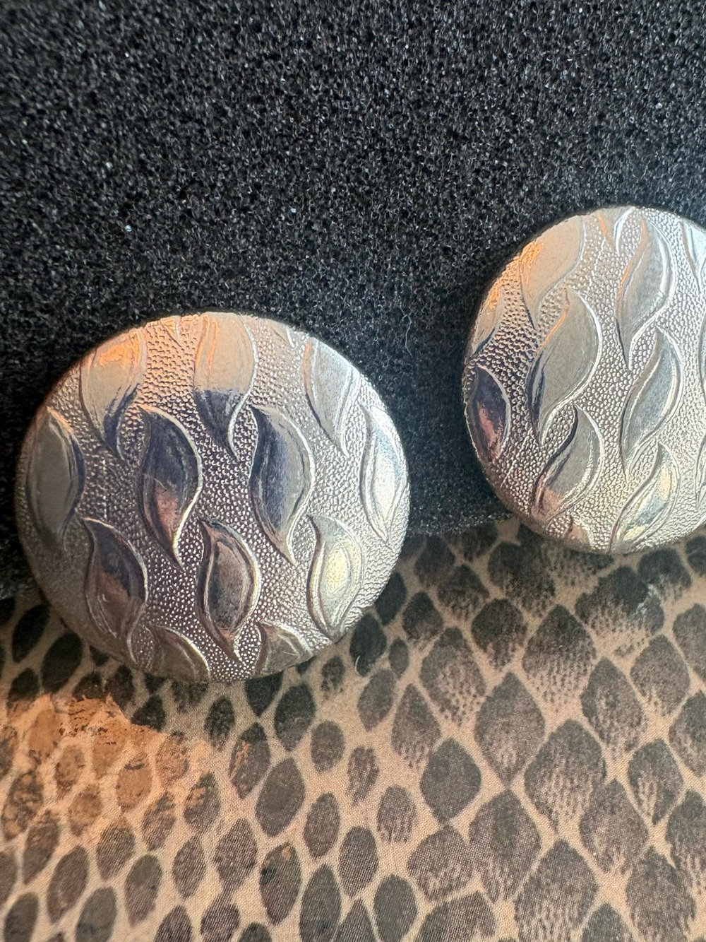 Vintage Silver Tone Button Clip-On Earrings w/ Engraved Leaf Pattern - Picture 1 of 6